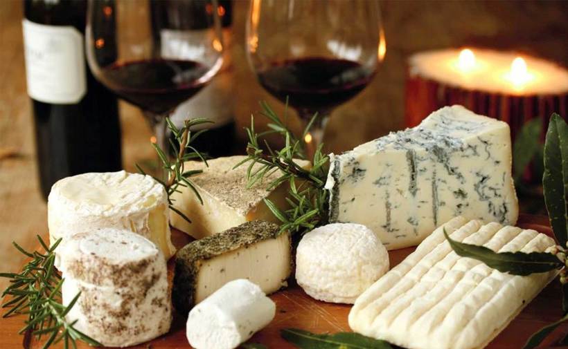 Почему французы считают сыр с плесенью самым лучшим из сыров