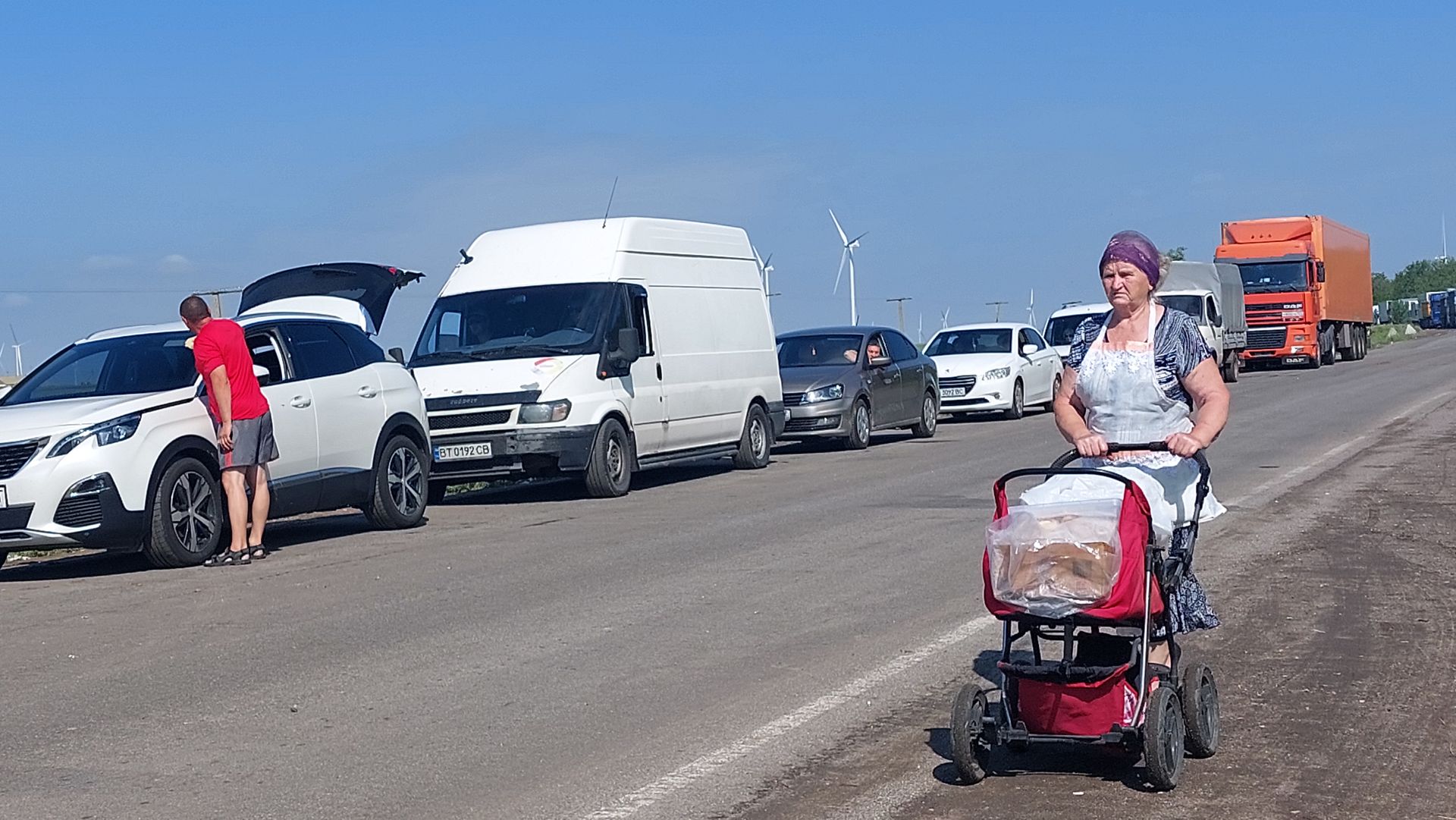 Трое суток пути и куча нервов: корреспондент ФАН добрался до освобожденного Херсона Трое суток пути и куча нервов: корреспондент ФАН добрался до освобожденного Херсона Военкоры ФАН