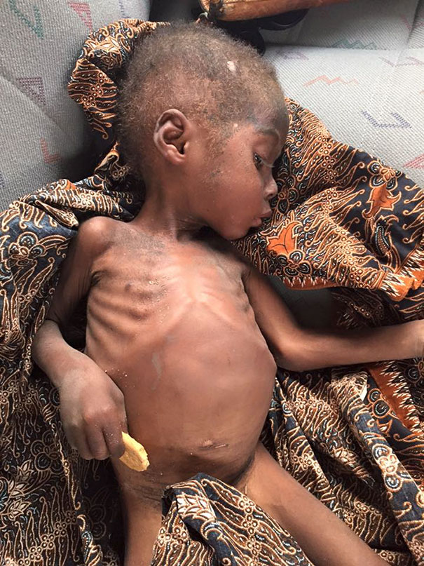 nigerian-starving-thirsty-boy-first-day-school-anja-ringgren-loven-22