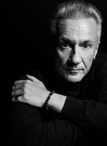 Олег Меньшиков, Стася Милославская и Дарья Мельникова представили коллекцию украшений к юбилею Театра Ермоловой Олег Меньшиков, Стася Милославская и Дарья Мельникова представили коллекцию украшений к юбилею Театра Ермоловой Мода,Новости моды