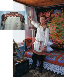 Мужской народный праздничный костюм Коротоякского уезда. 