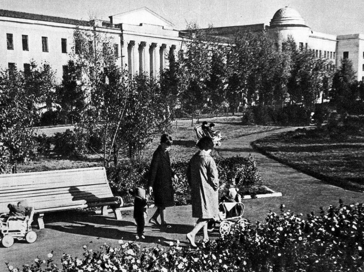 06. Бульвар Гагарина 06. Бульвар Гагарина
