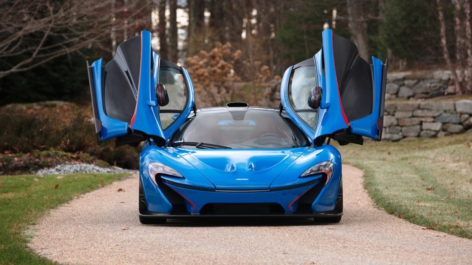 С молотка ушел самый дорогой McLaren P1 в мире