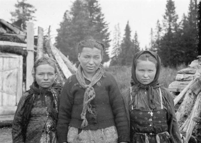 Как наши бабушки справлялись без мультиварок и роботов-пылесосов Как наши бабушки справлялись без мультиварок и роботов-пылесосов