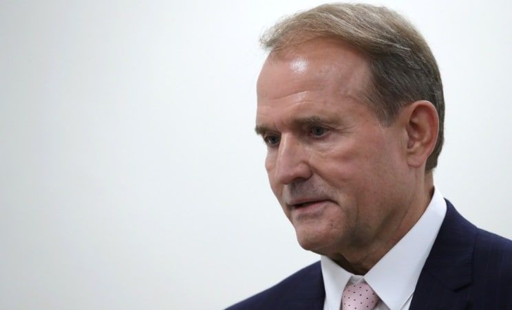 Украина передала России Виктора Медведчука в рамках обмена пленными Украина передала России Виктора Медведчука в рамках обмена пленными Политика