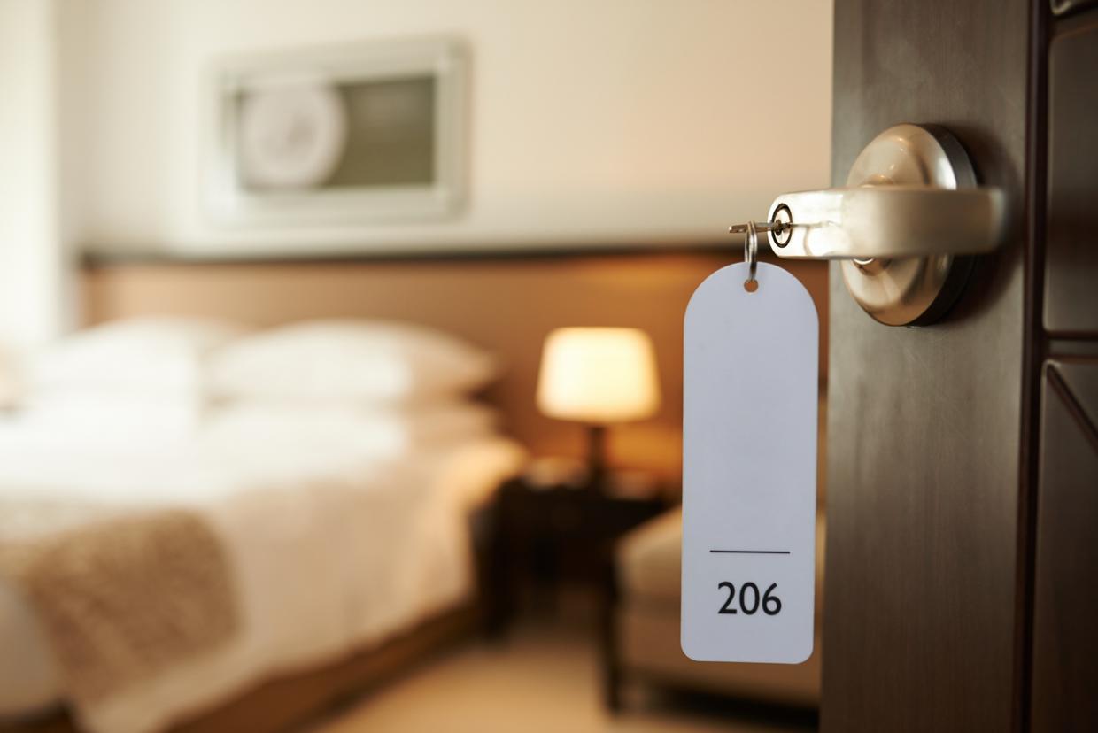 hotel-room-service