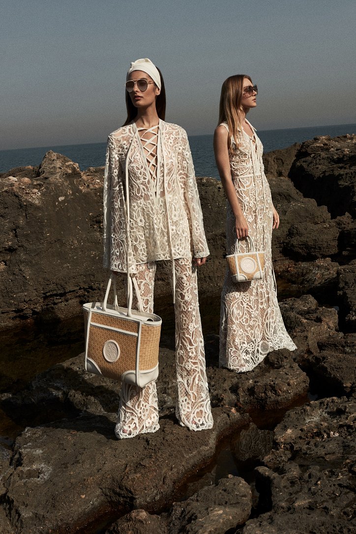 Коллекция Elie Saab Resort 2020 платья, ​​​​​​​Ливанский, платьев, сочных, насыщенных, оттенках, принтованные, крупными, яркими, цветамиПомимо, коллекцию, повседневные, также, вошли, комбинезоны, ансамбли, брюками, шортамиКоллекция, Resort, 2020Вечерние