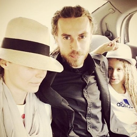 Отец Децла Александр Толмацкий о поведении внука: "Его интересуют только деньги" Отец Децла Александр Толмацкий о поведении внука: "Его интересуют только деньги" Звездные дети