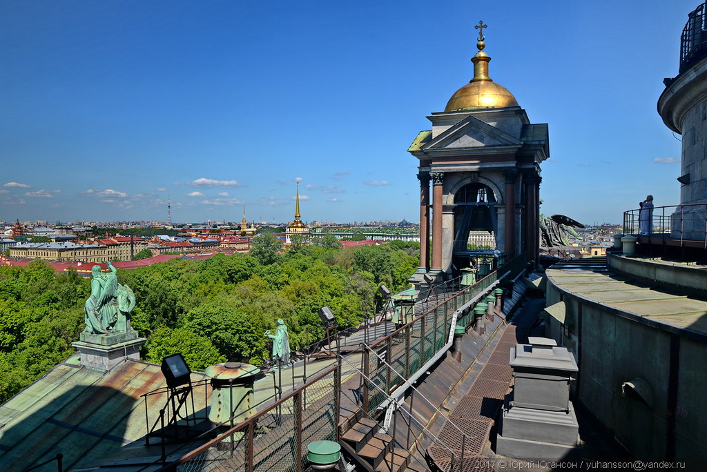 Исаакиевский собор в Санкт Петербурге сверху