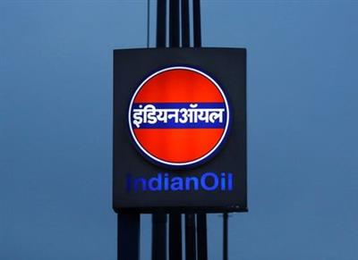 FILE PHOTO: A logo of Indian Oil is picture outside a fuel station in New Delhi, India August 29, 2016. REUTERS/Adnan Abidi