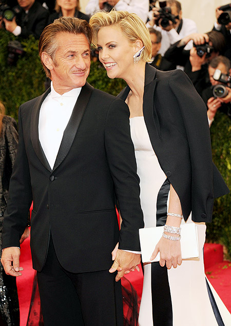 Шарлиз Терон рассказала о личной жизни: "Дочь говорит, что мне нужен бойфренд" Звезды,Новости о звездах