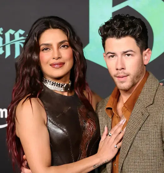 Шэрон Стоун, Флоренс Пью, Приянка Чопра и Ник Джонас посетили светские премьеры calvin klein,emma macintyre,голливуд,джефф голдблюм,лиля коллинз,Мартин Скорсезе,наоми уоттс,Ник Джонас,Приянка Чопра,синтия эриво,сэм клафлин,Шэрон Стоун,эмили ливингстон