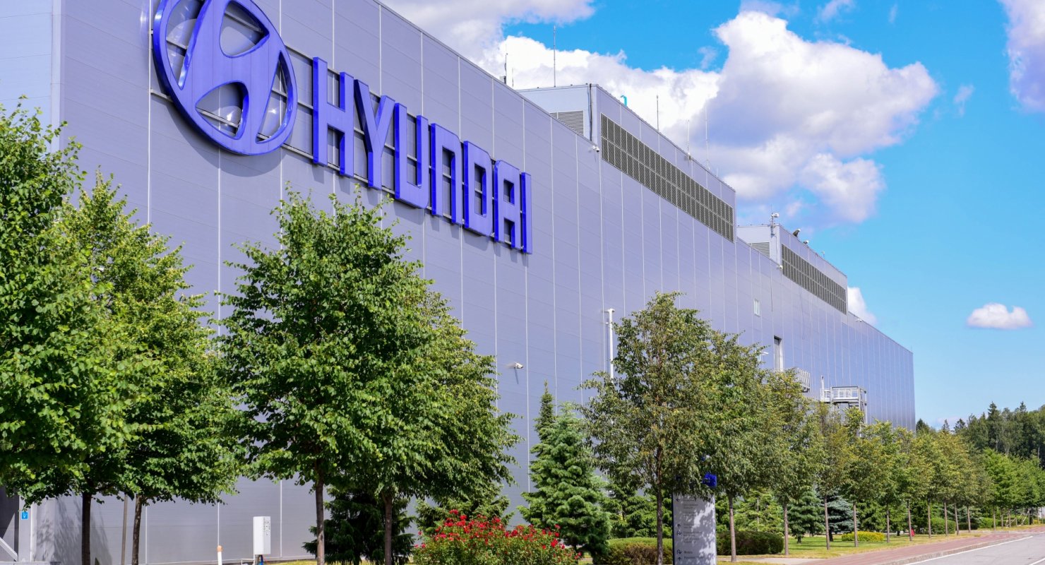 KIA и Hyundai приостанавливают производство из-за нехватки комплектующих KIA и Hyundai приостанавливают производство из-за нехватки комплектующих Автомобили