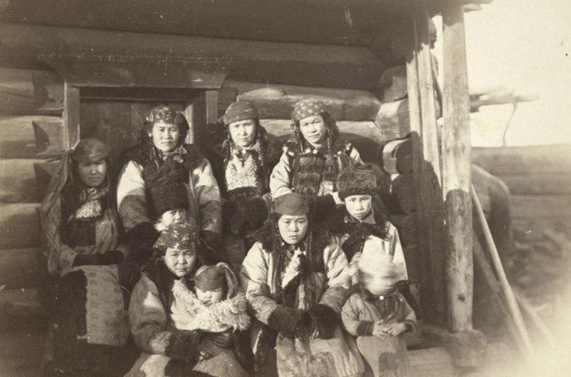 Татарские женщины с детьми © Библиотека Конгресса США путешественник, россия