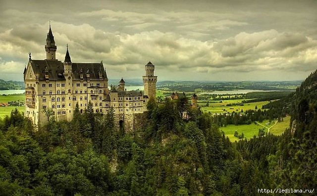 Сказочный замок со своей совсем не сказочной историей Баварские Альпы,история,мир,путешествие,самостоятельные путешествия,страны