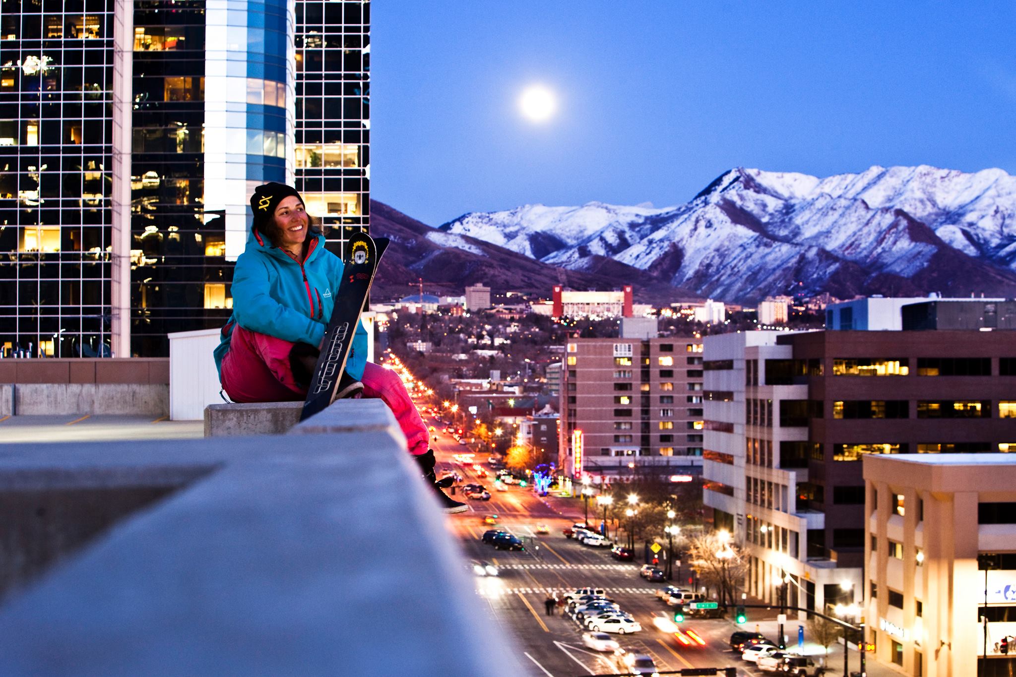 This city in the mountains. Солт Лейк Сити Олимпийская деревня. Солт Лейк Сити университет. Солт Лейк Сити зимой. Salt Lake City Utah.