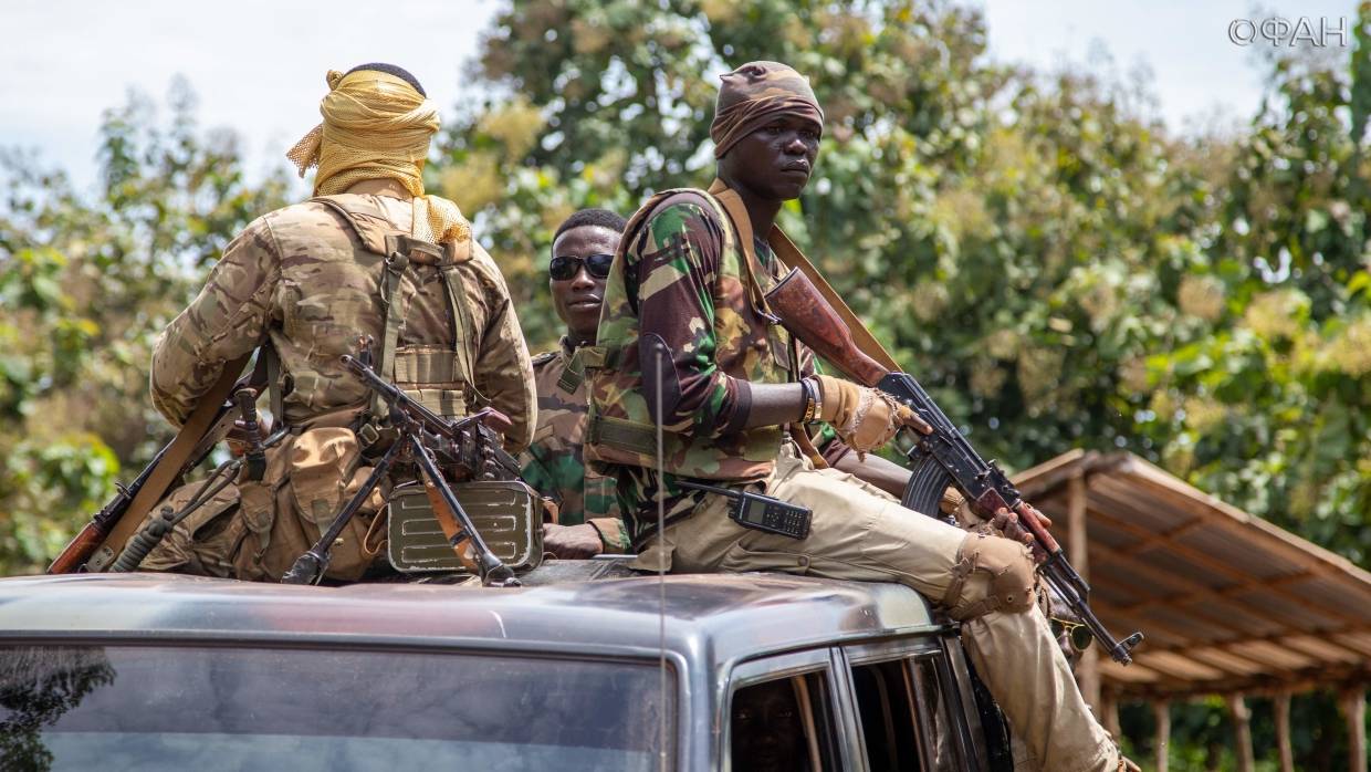 Посол РФ в ЦАР Бикантов: отечественные инструкторы помогли армии спасти страну Весь мир