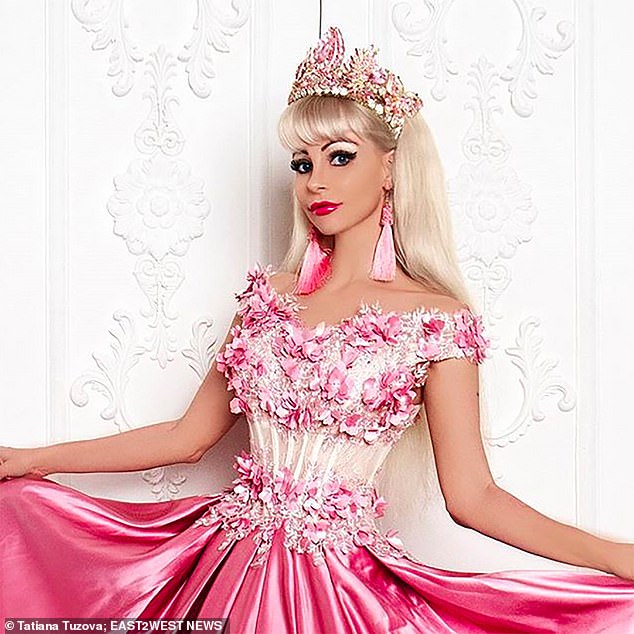 Русская Барби Таня Тузова: пять раз была замужем, тратила миллионы на кукол, но жалуется на одиночество 