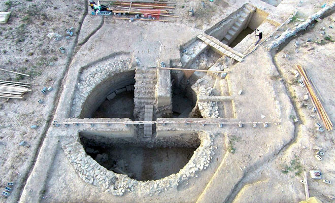 Археологи нашли в Греции сеть тоннелей возрастом 3000 лет. Подземелье много веков было скрыто под слоем песка Культура