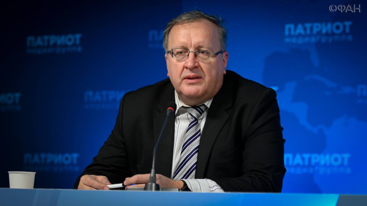 Станислав Ткаченко: «Россию отключат от SWIFT, только если Украина развяжет войну»