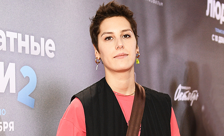 Ирина Горбачева, Елена Малышева и другие гости премьеры фильма "Неадекватные люди 2"