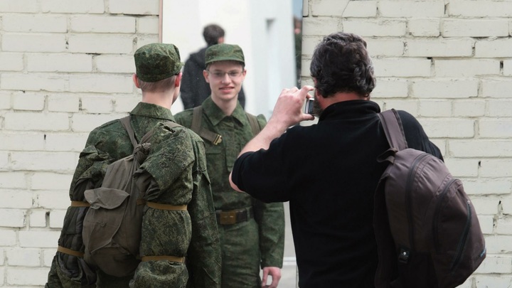 МОБИЛИЗОВАТЬ ВСЕХ, И ДАЖЕ АВТОМОБИЛИ: ВОЕНКОМАТЫ УСТРОИЛИ ДИВЕРСИЮ ИЛИ ОШИБЛИСЬ? россия