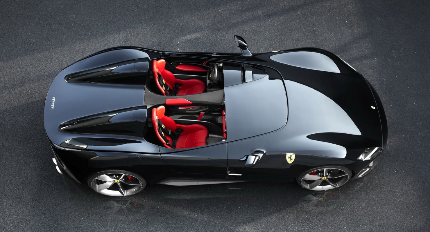 Криштиану Роналду купил эксклюзивный Ferrari как у Ибрагимовича Автомобили