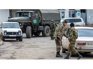 "Спасибо русским солдатам": что происходит в Степанакерте