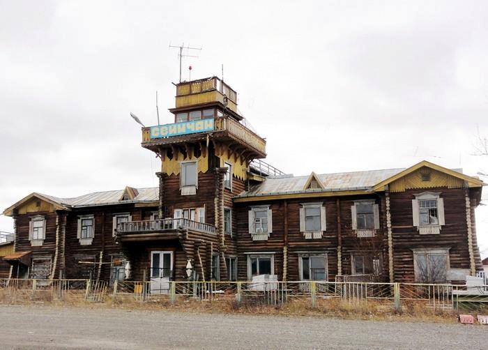 В России до сих пор работают 10 деревянных аэропортов! Вот они Россия,туризм