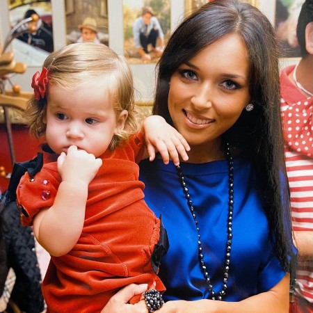 Алсу поздравила дочь Микеллу Абрамову с днем рождения: "Ты с мудростью преодолеваешь трудности" Дети,Дети знаменитостей