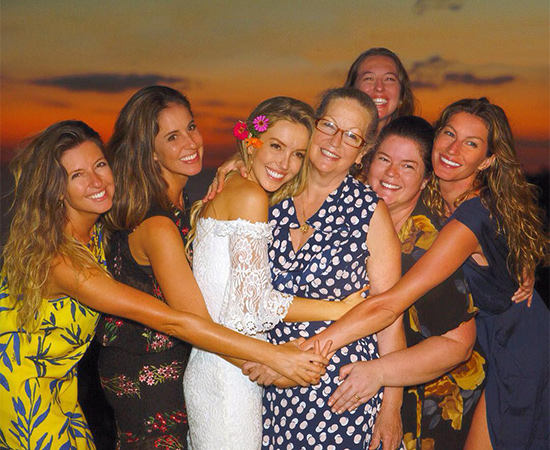 От пикантных Седоковой и Плетневой до целомудренного Бекхэма: как звезды отметили 8 Марта Звезды / Новости о звездах