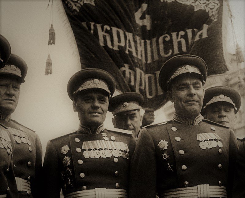 Карьера советского периода. Как землемер стал «дорогим Леонидом Ильичом» Леонид Ильич Брежнев, день рождения, история, чтобы помнили