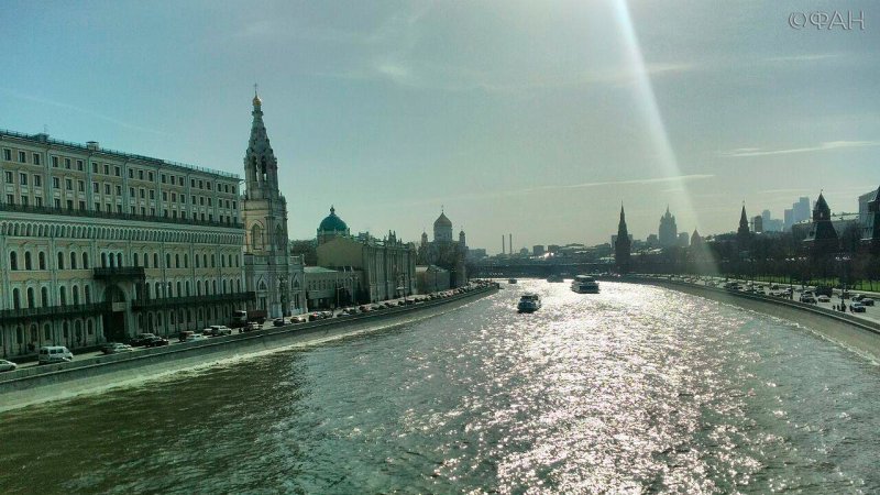 МЧС рекомендует жителям Москвы и Подмосковья не выходить из дома 8 мая