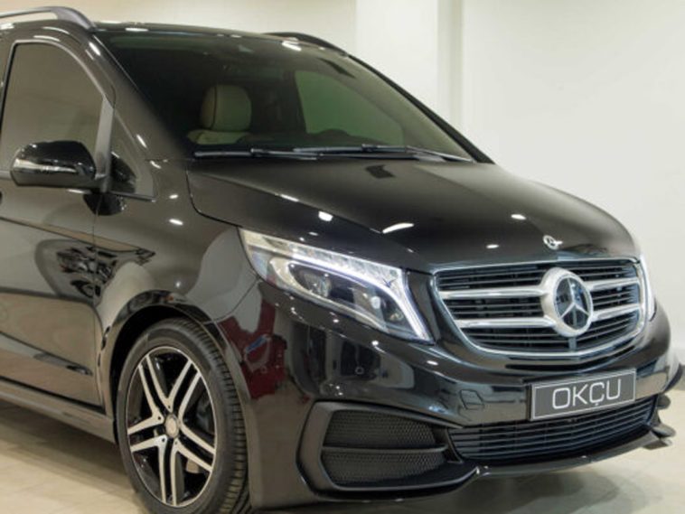 Певица Слава купила последний новый Mercedes в России за 18 млн рублей (ВИДЕО)