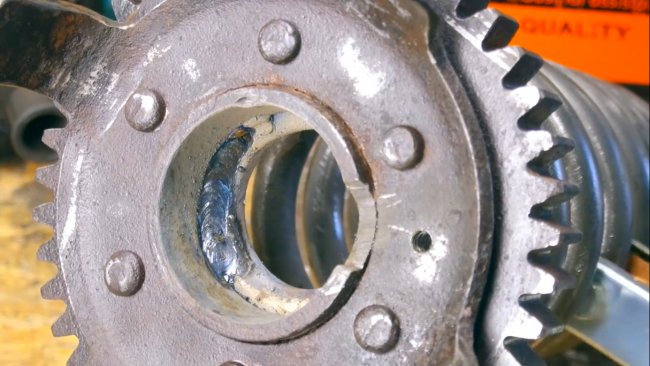 Оригинальный светильник из металла своими руками Оригинальный светильник из металла своими руками гаджеты