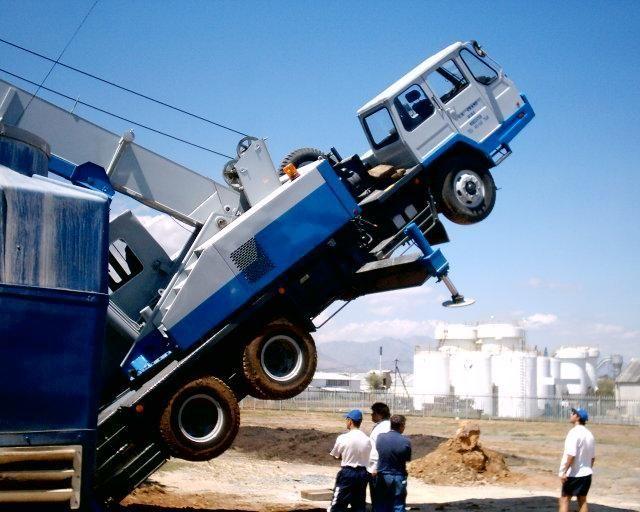 Крутые аварии больших автомобилей авария