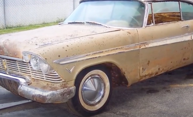 Из машины сделали капсулу времени и поставили под землей на 50 лет Из машины сделали капсулу времени и поставили под землей на 50 лет Культура