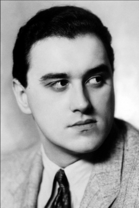 Реальная жизнь атамана Грициана Таврического: успех, ревнивая жена и другие радости и беды Григория Абрикосова Реальная жизнь атамана Грициана Таврического: успех, ревнивая жена и другие радости и беды Григория Абрикосова актер,Григорий Абрикосов,концерт,наши звезды,фильм,шоубиz