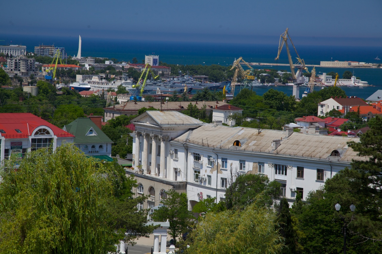 почему тревога в севастополе сейчас. виды севастополя. почему тревога в севастополе сейчас. штаб чф севастополь. пожар севастополь тц.
