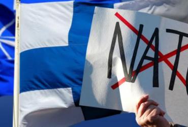 Почему финны и шведы не хотят вступать в НАТО, а украинцы хотят?