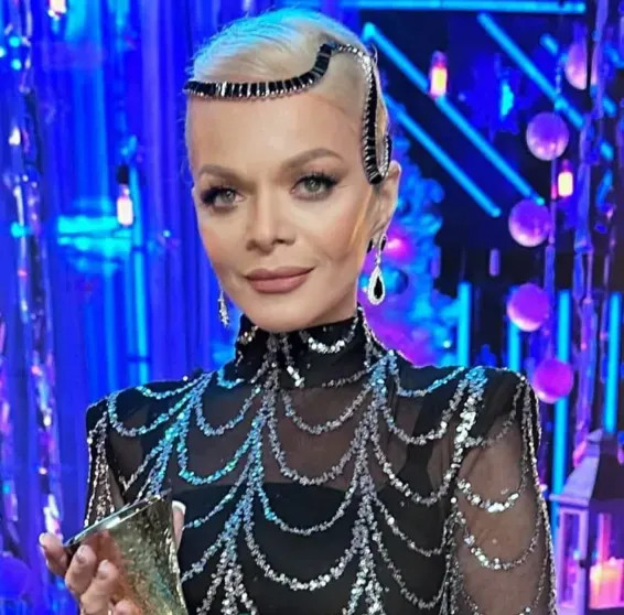 Лариса Долина