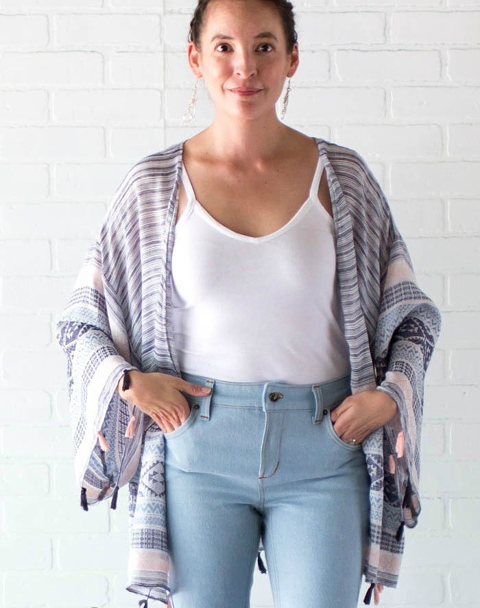 Кимоно из палантина без выкройки способен сшить даже новичок