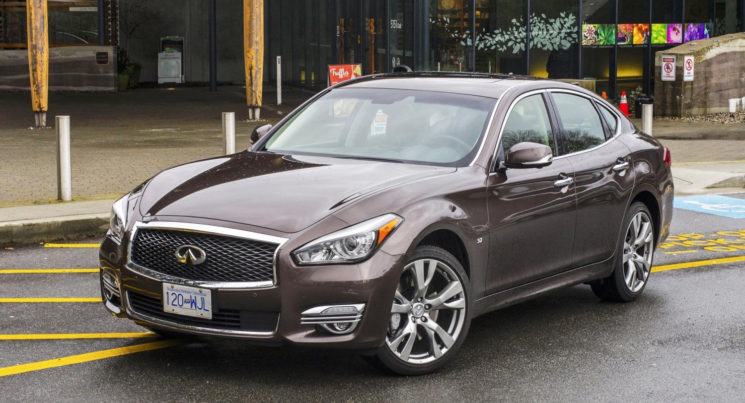 Infiniti Q70: Неприятные сюрпризы по сходной цене Автомобили