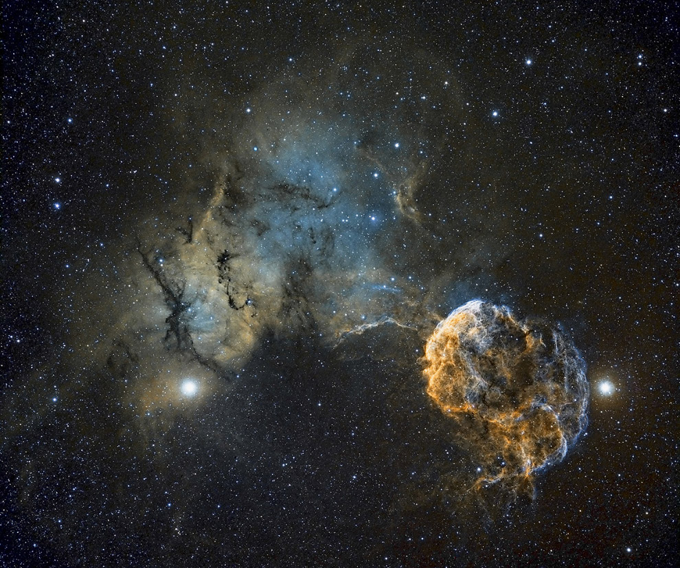 Планетарная туманность Медуза в созвездии Близнецов