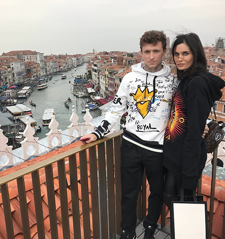 Это официально: Павел и Алана Мамаевы развелись Это официально: Павел и Алана Мамаевы развелись Звезды,Звездные пары