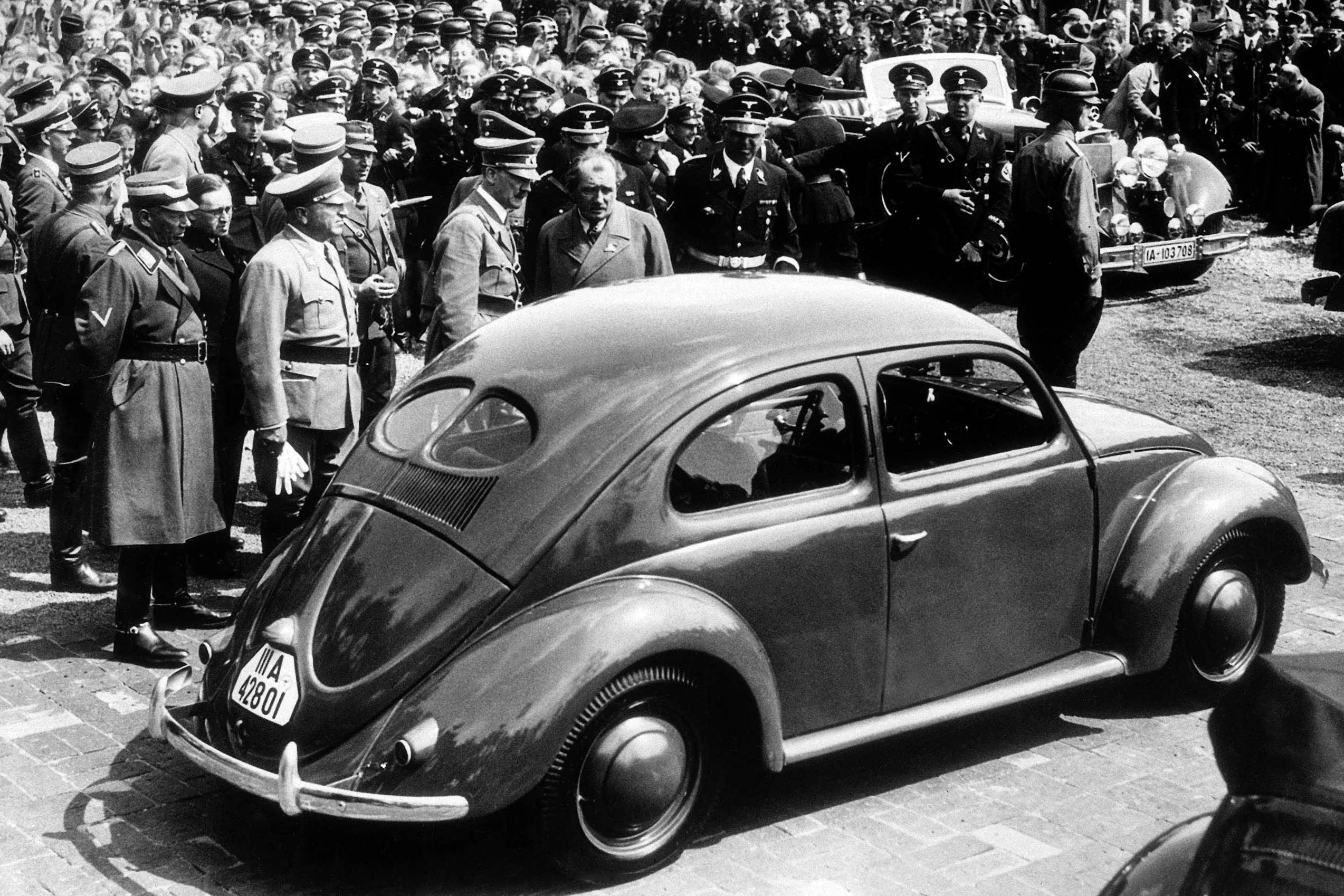 Детище Гитлера и афера невиданного масштаба: как и зачем УАЗ критиковал Volkswagen в 1970 году volkswagen,Марки и модели,«Москвич»,ретро