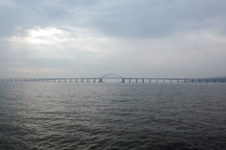 На Крымском мосту увеличат количество пунктов досмотра к майским праздникам и курортному сезону