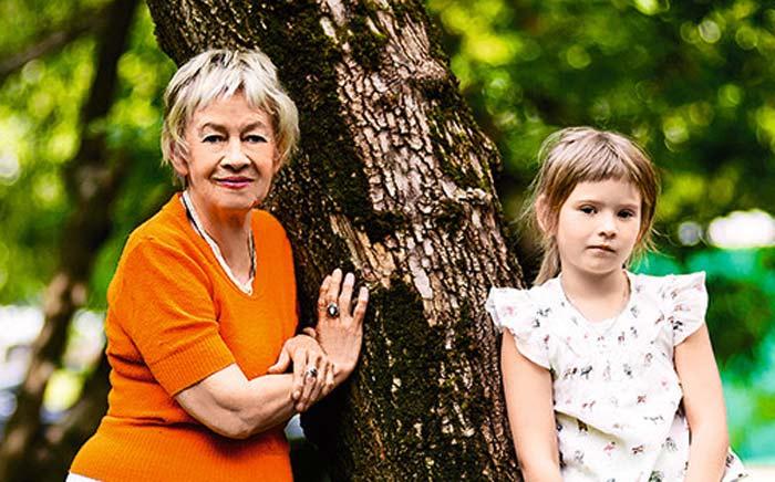 Актрисе Александре Назаровой было уже за 70 лет, когда ей пришлось стать мамой актриса,Александра Назарова,концерт,наши звезды,фильм,шоубиz