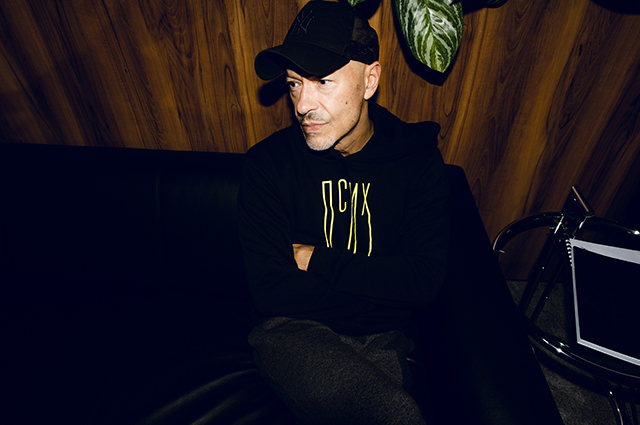 Дело семейное: Паулина Андреева и Федор Бондарчук на съемках сериала "Псих" Дело семейное: Паулина Андреева и Федор Бондарчук на съемках сериала "Псих" Сериалы