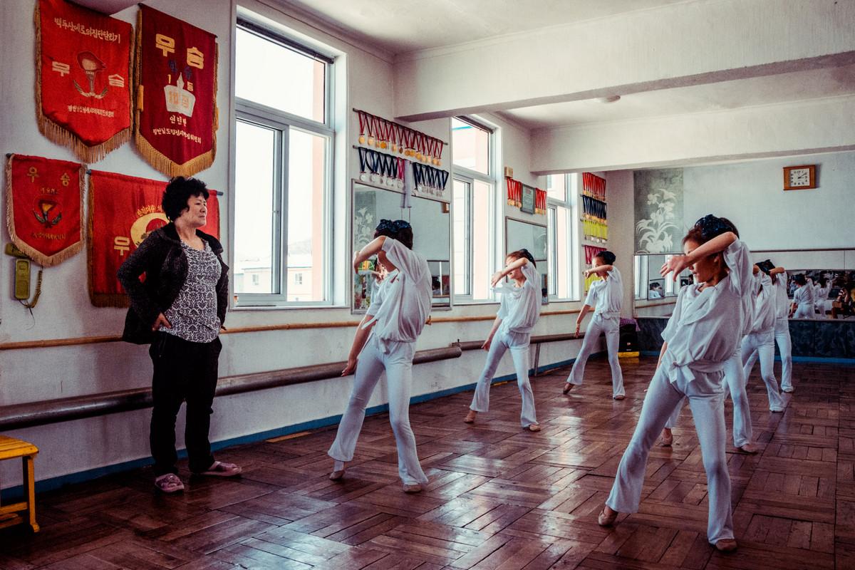 «Чосон» Дениса Давыденко: объективная нереальность из Северной Кореи «Чосон» Дениса Давыденко: объективная нереальность из Северной Кореи